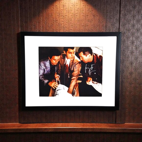 ROBERT DENIRO PESCI LIOTTA SIGNED AUTO GOODFELLAS 11X14 FRAMED & MATTED COA - Picture 1 of 5